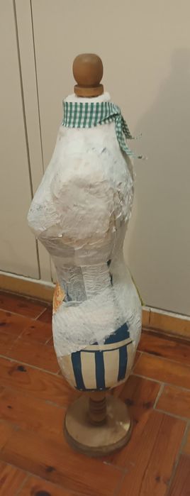 Busto de manequim- 61cm altura