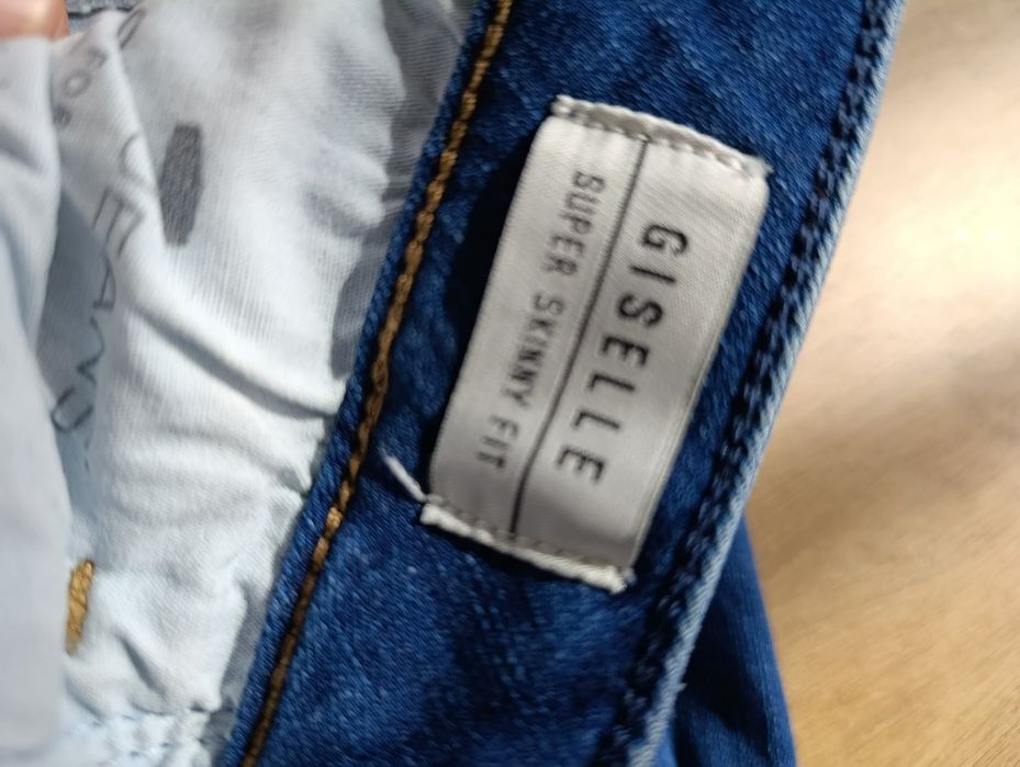 Spodnie jeansy damskie CrossJeans