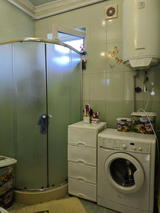 село Дачное, добротный дом 2 эт, 10 сот.  Рядом Нерубайское.