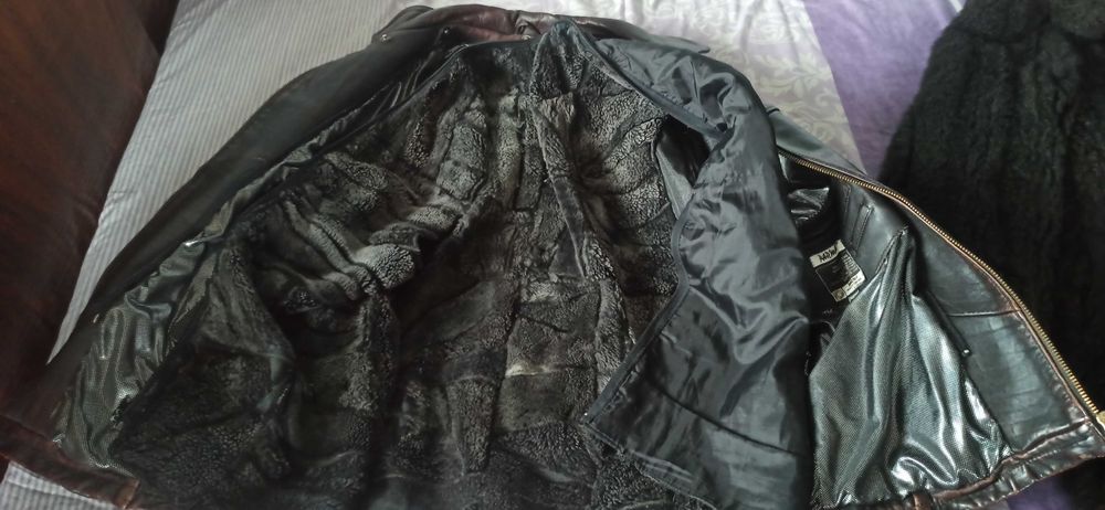 Чоловічі шкіряні куртки