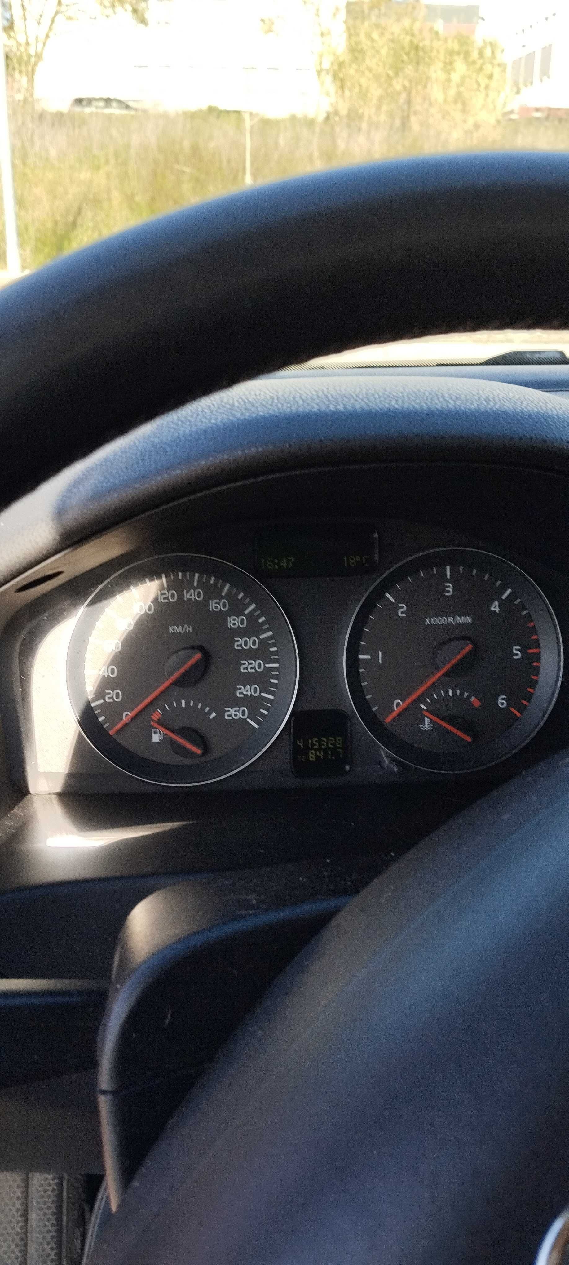 Carro em bom estado  geral