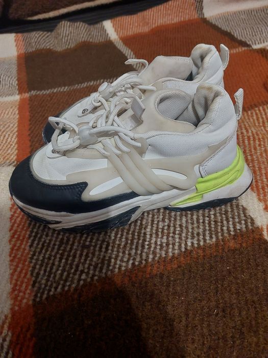 Кросівки 36р хлопчик