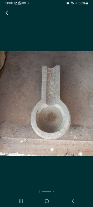 Pia de pedra redonda