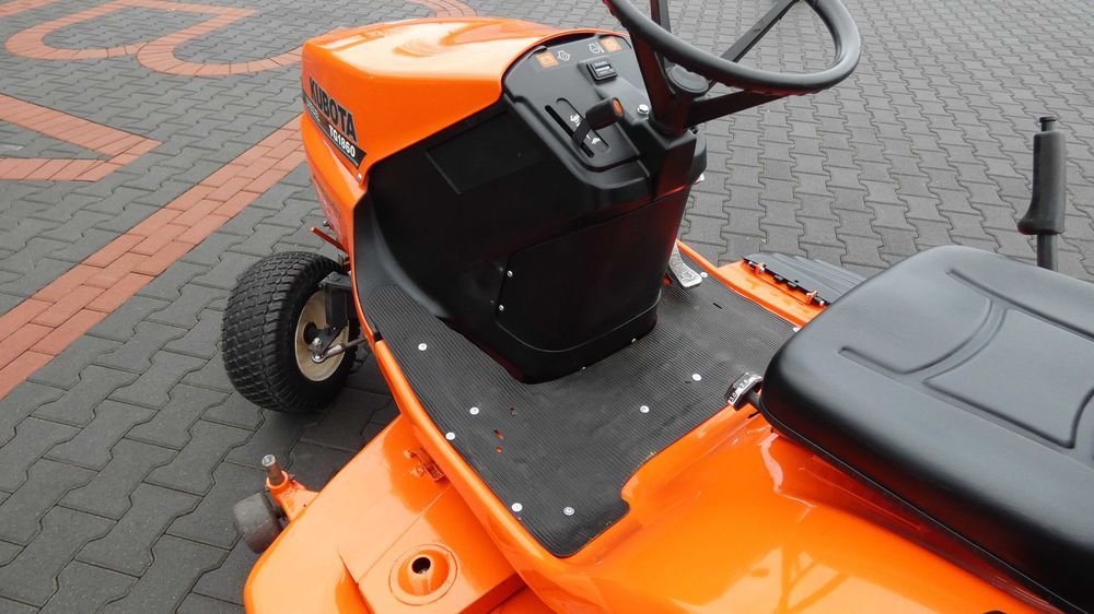 Traktor kosiarka KUBOTA TG1860 Diesel (310101.4) - Baras