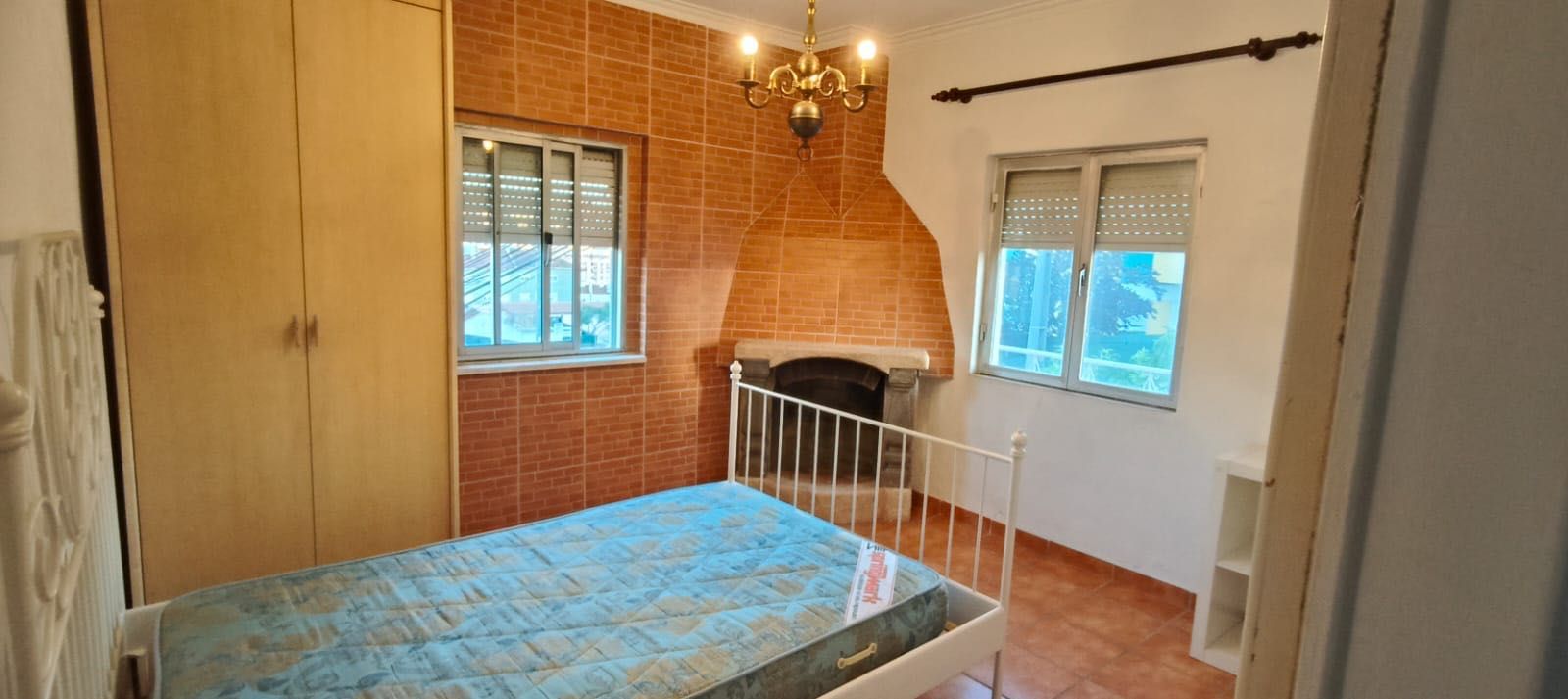 Alugo quarto Odivelas