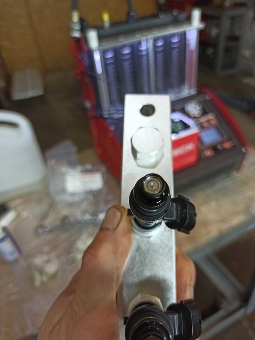 промивка та перевірка форсунок(TSI,GDI,MPI)апаратна на стенді.ЛЬВІВ