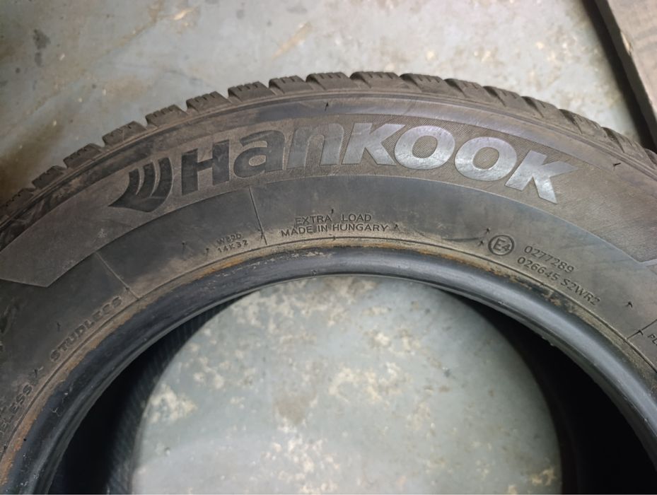 16 215/60 Hankook WinterIceptEvo2 шини зима