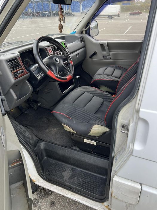 VW Transporter T4 2.5 бенз/газ ПАСАЖИР 2001 рік Довга база