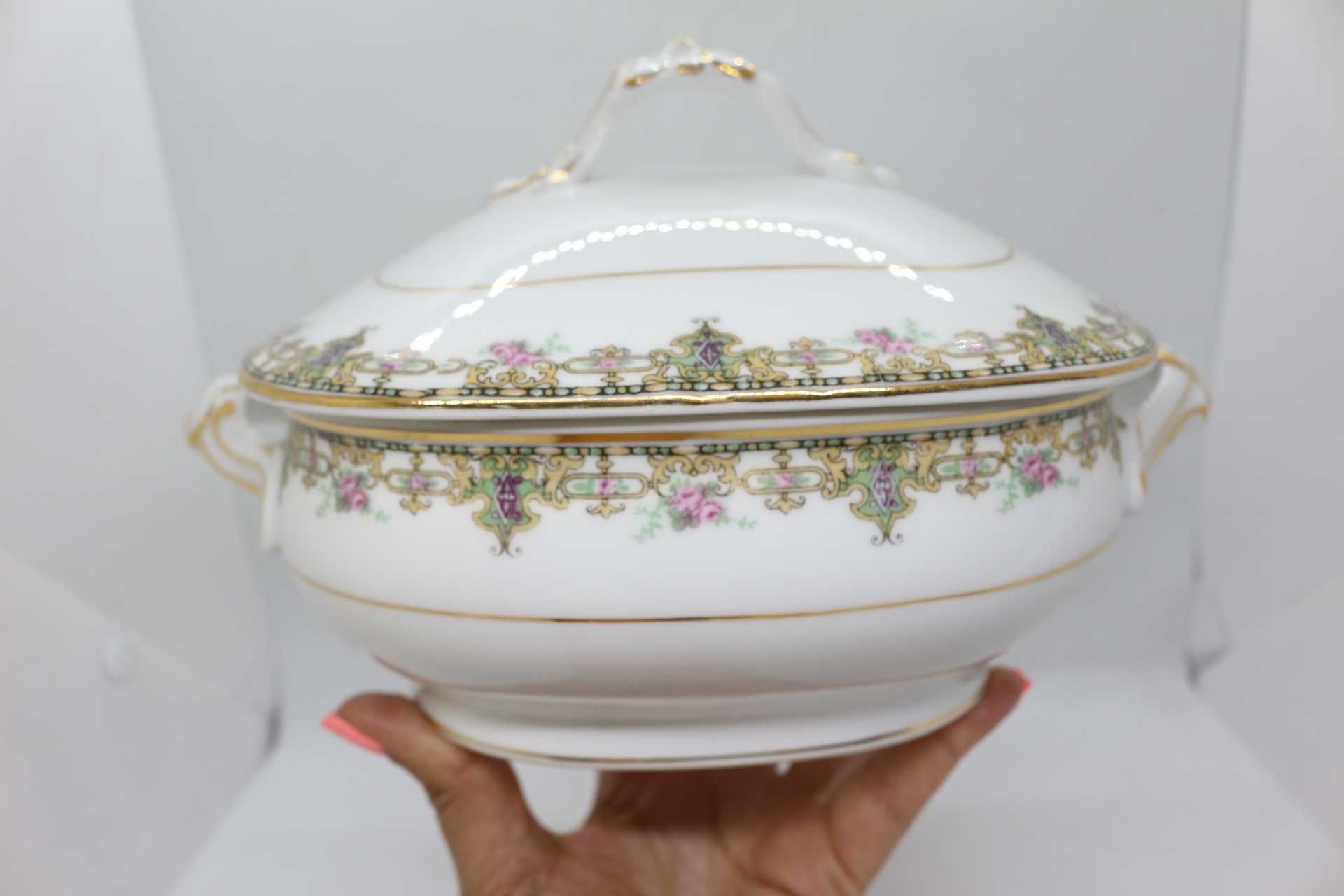 Antiga Terrina Vista Alegre modelo Cantão Bordo Floral 1924 26,5 cm