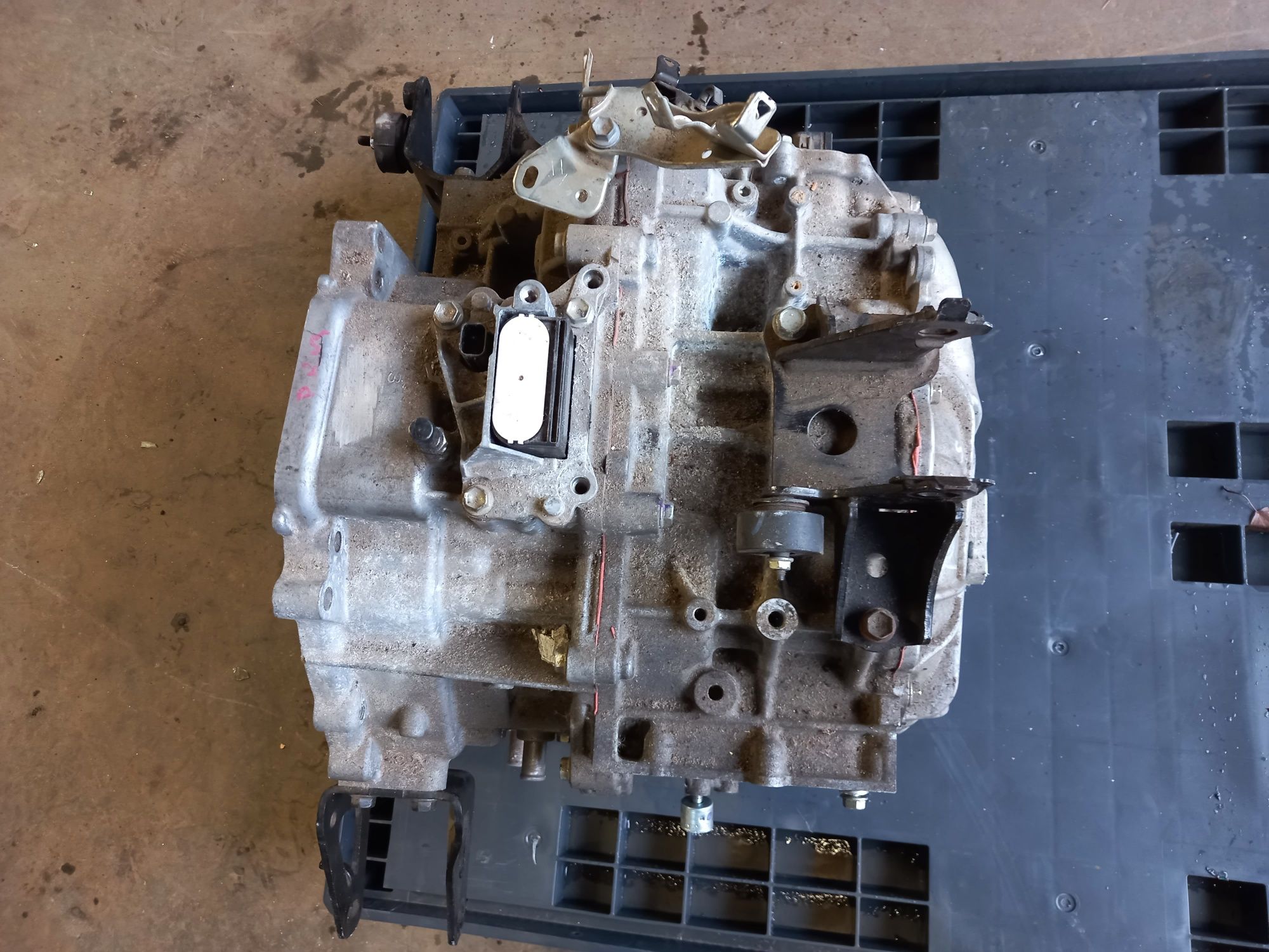 Toyota prius III auris II 1.8 hybryd skrzynia biegów