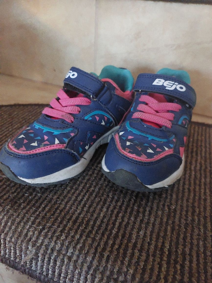 Buciki sportowe 26 bejo