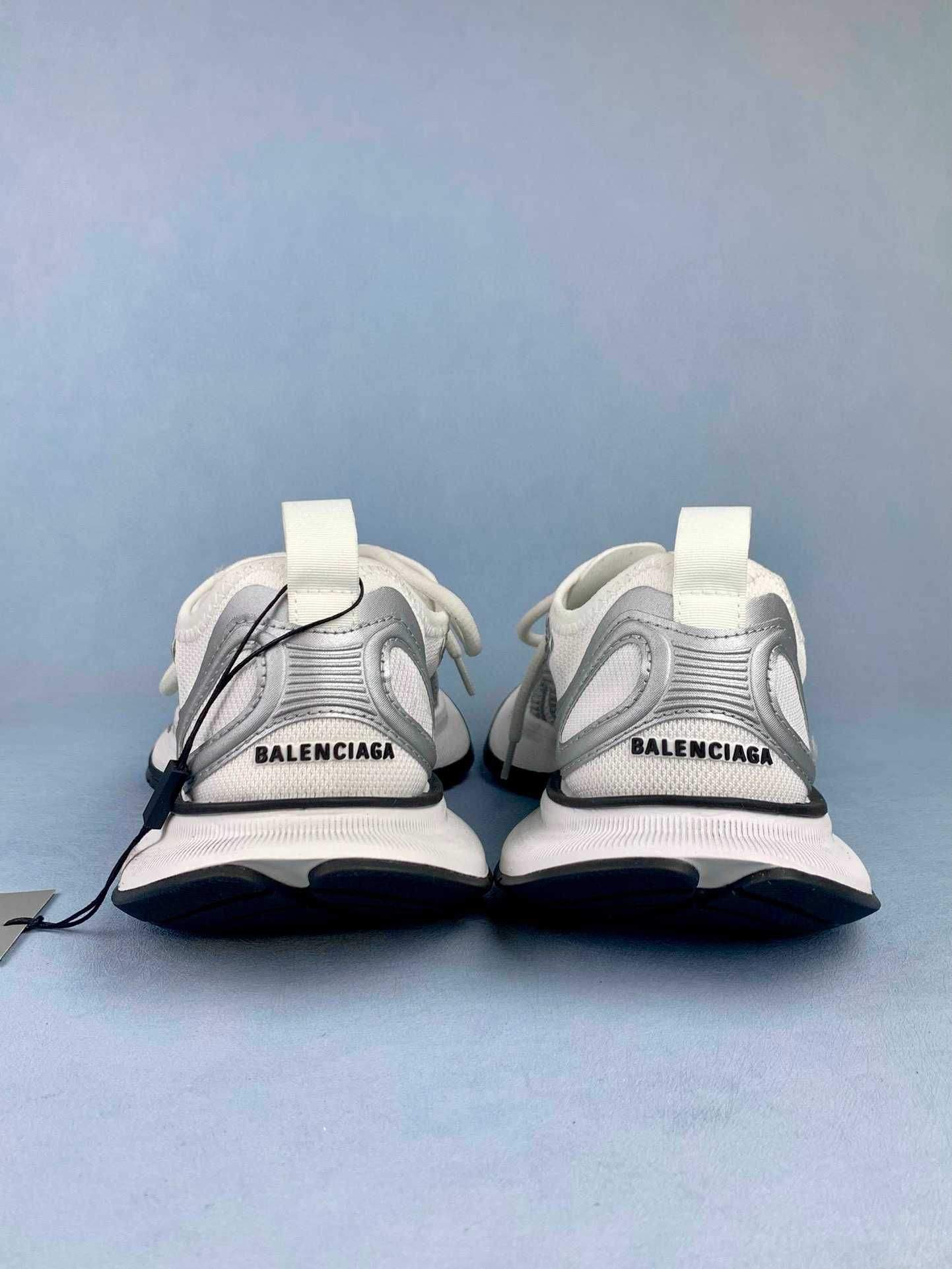 Balenciaga Circuit Sneaker Worn-Out White Silver кроссовки баленсиага