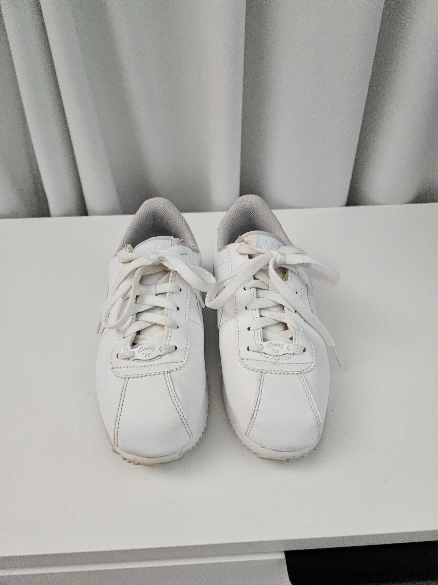 Snekaersy NIKE Cortez Basic SL r. 38