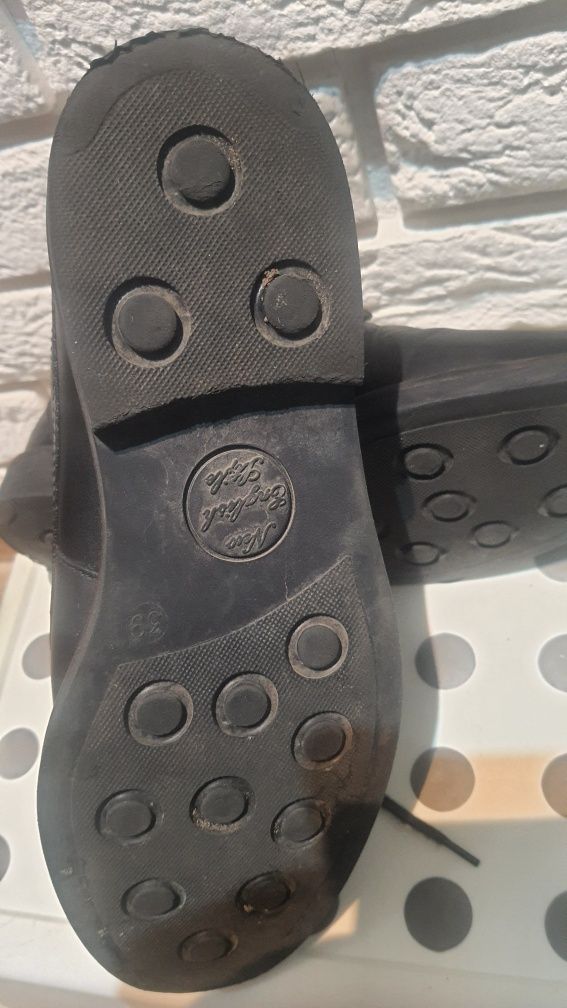BARTEK buty wizytowe r.39