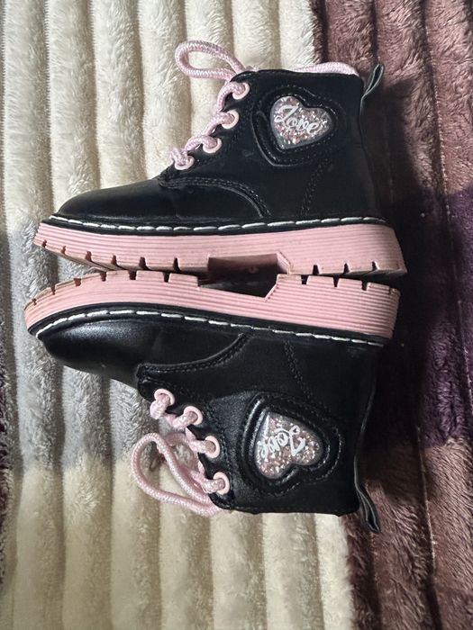 Осінні чобітки для дівчинки