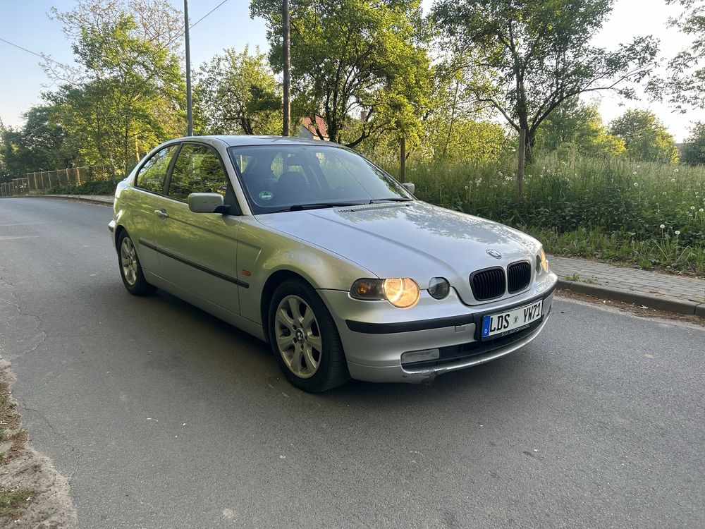 BMW Compact E46.