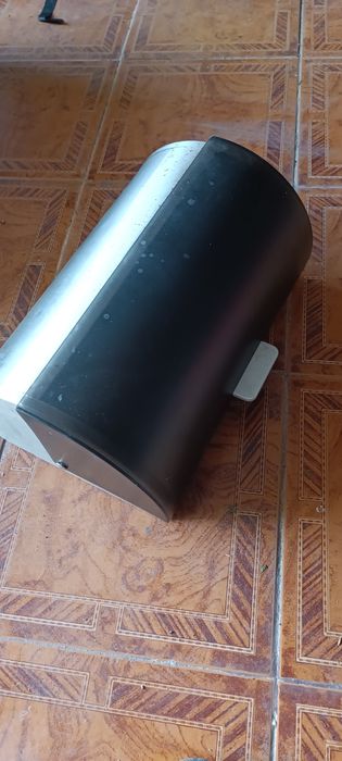 Caixa de pão guarda pão