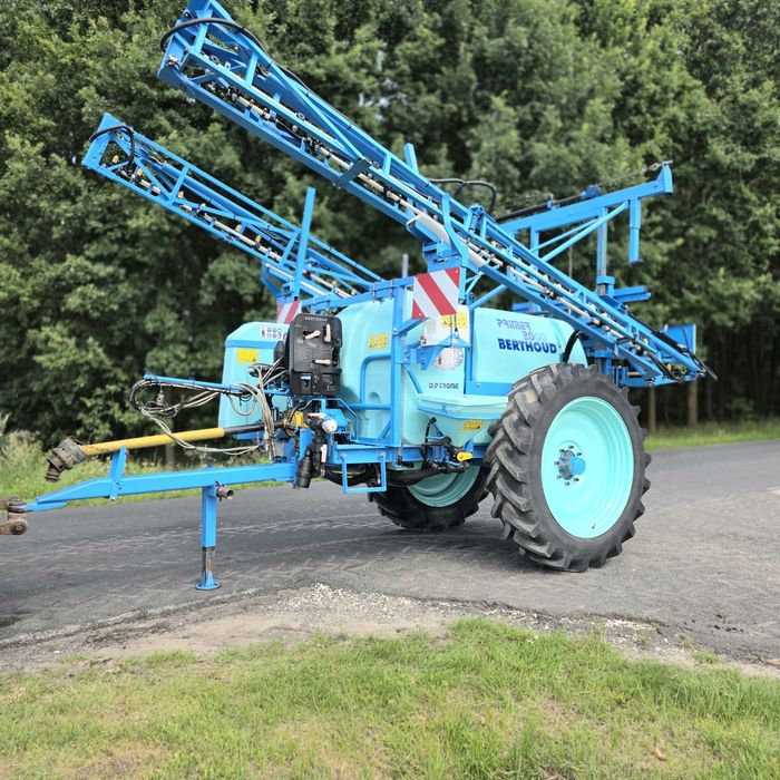 Opryskiwacz Berthoud Primer 2000l 18m zadbany sprawdzony igła