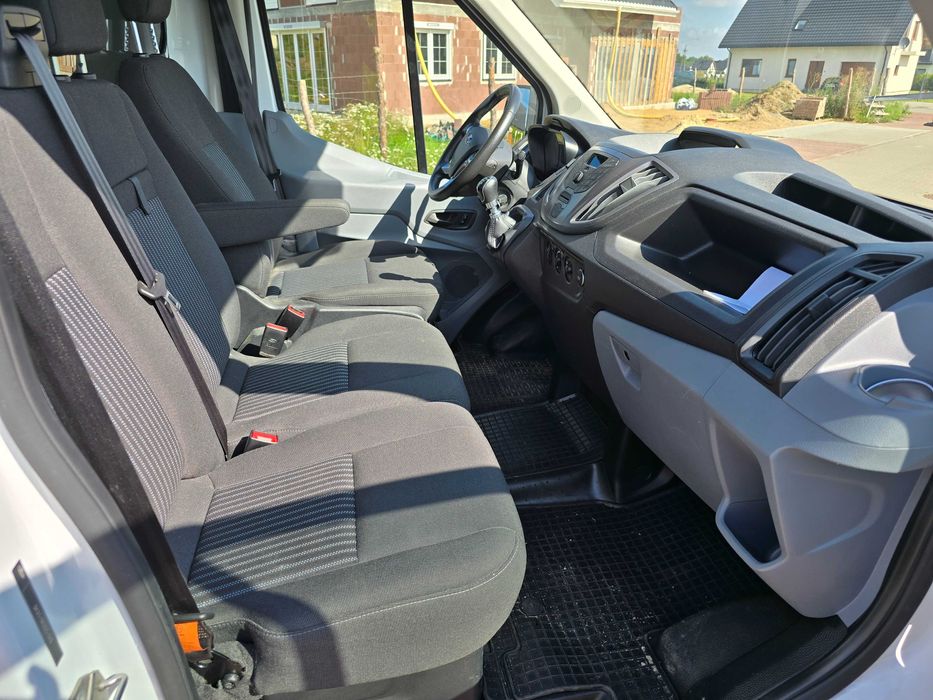 Ford Transit 2019r Laweta