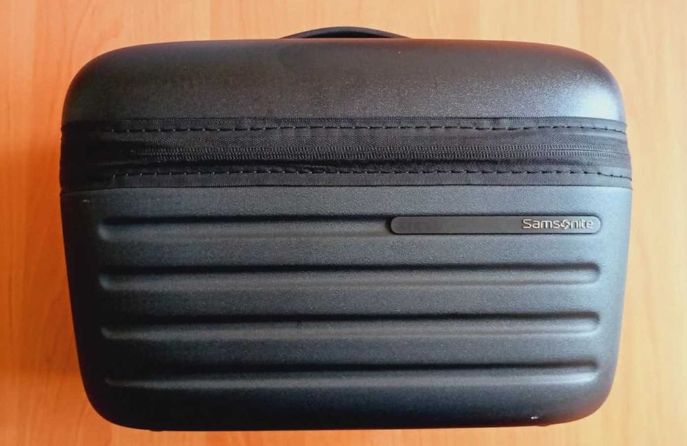 Kuferek na kosmetyki Samsonite
