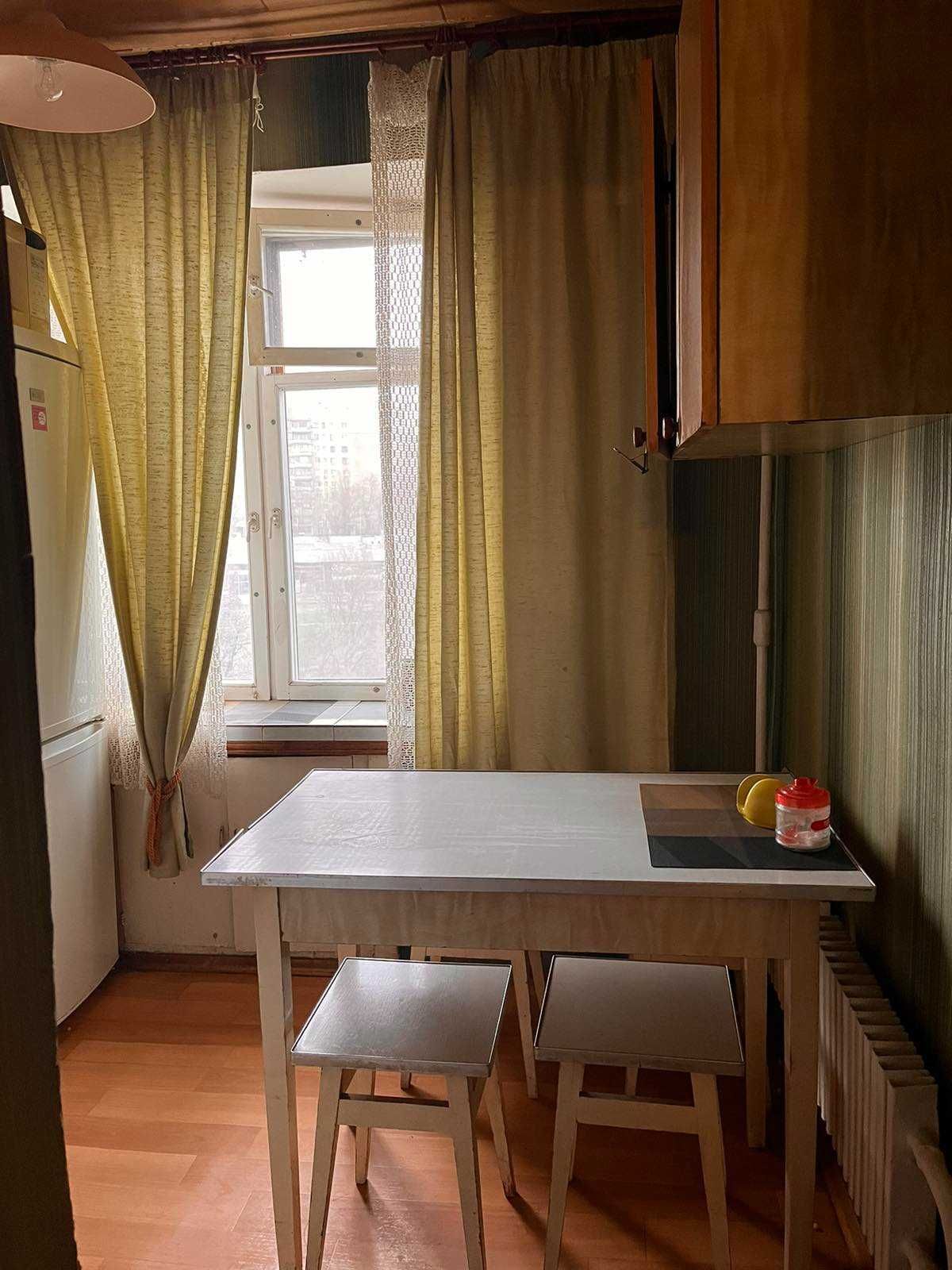 Продам 2-х комнатную квартиру. Сосновая горка, ул. Клочковская.