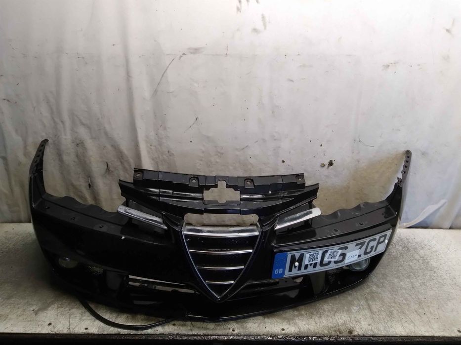 ^ ZDERZAK PRZÓD PRZEDNI ALFA ROMEO BRERA 876/B CZARNY SPRYSKIWACZE LAMP XENON HALOGENY