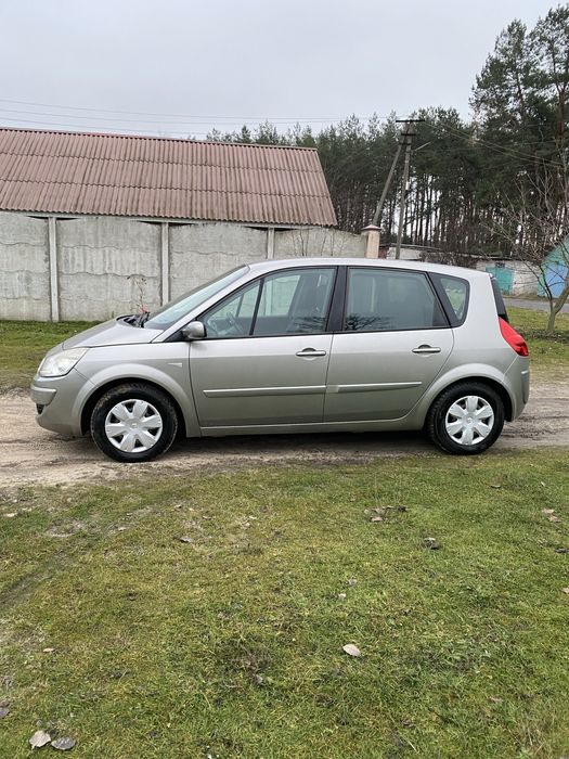 Продам рено сценник