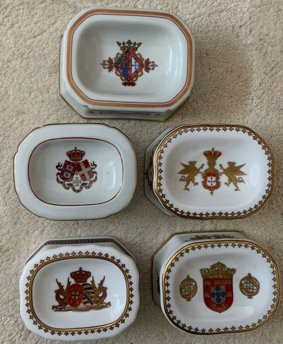 Saleiros de coleção de porcelana