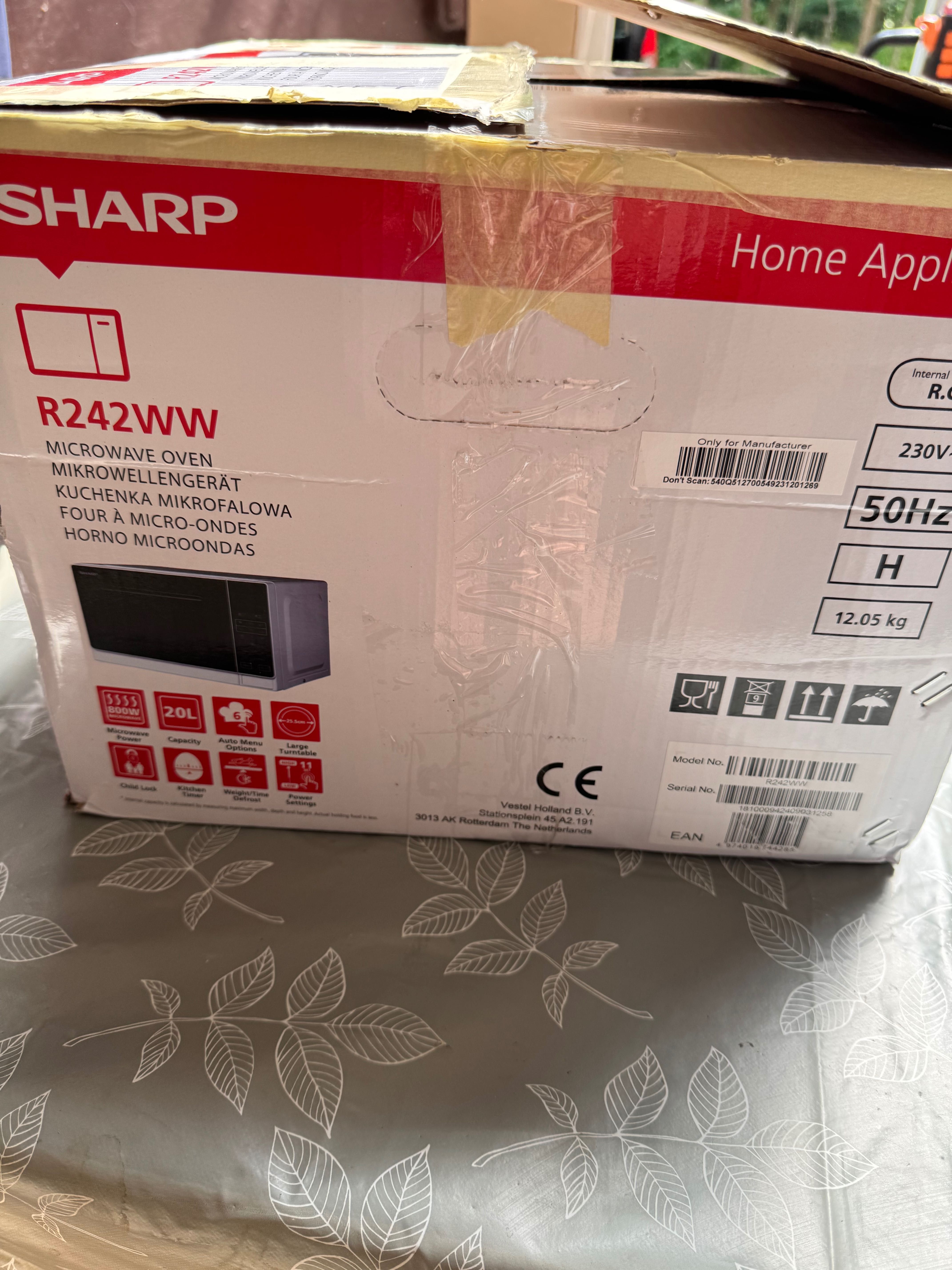 Kuchenka mikrofalowa wolnostojąca Sharp 800 w
