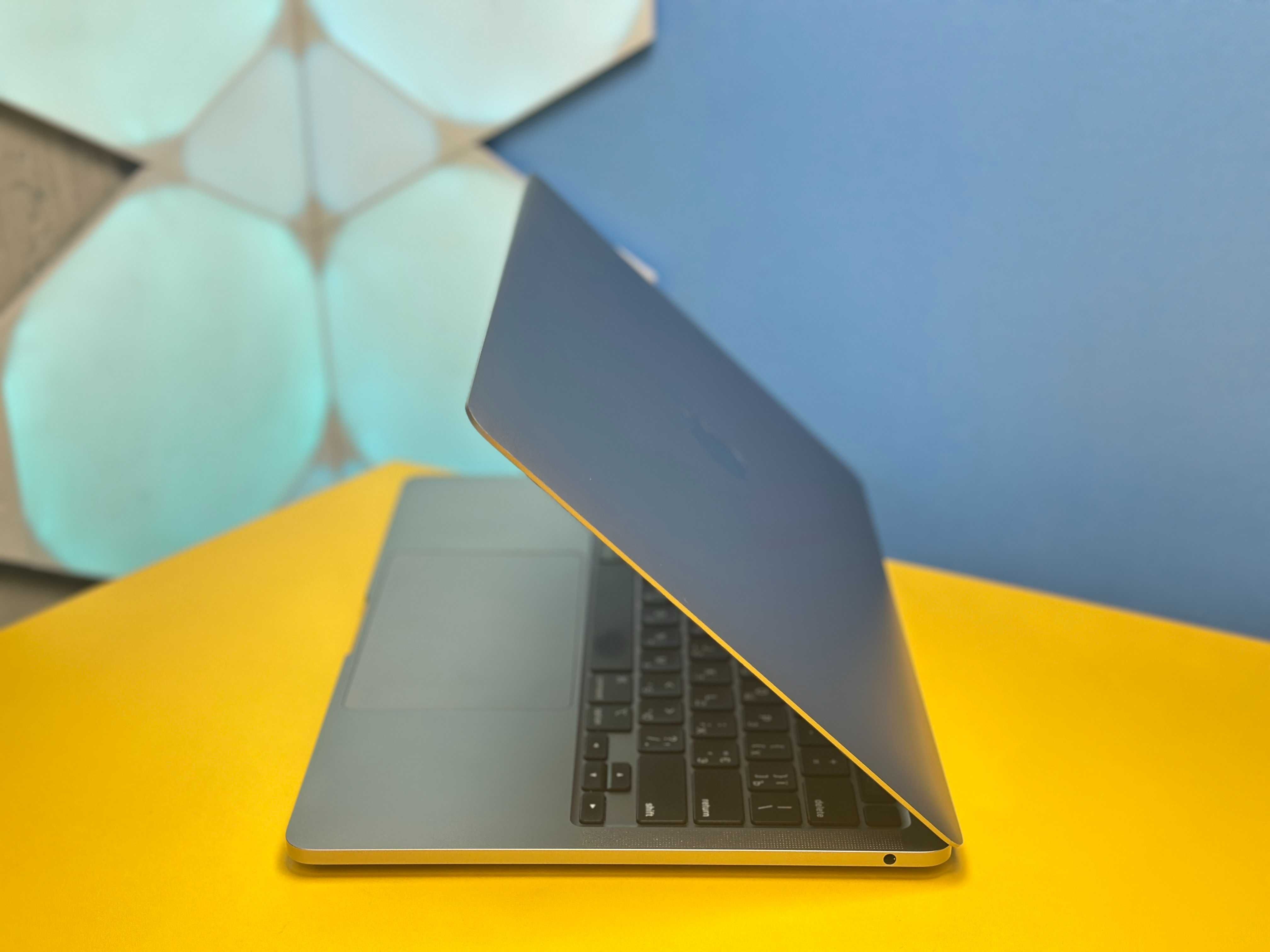 Ноутбук Apple MacBook Pro 13" Space Gray MYD92(143640) Б/У З ГАРАНТІЄЮ