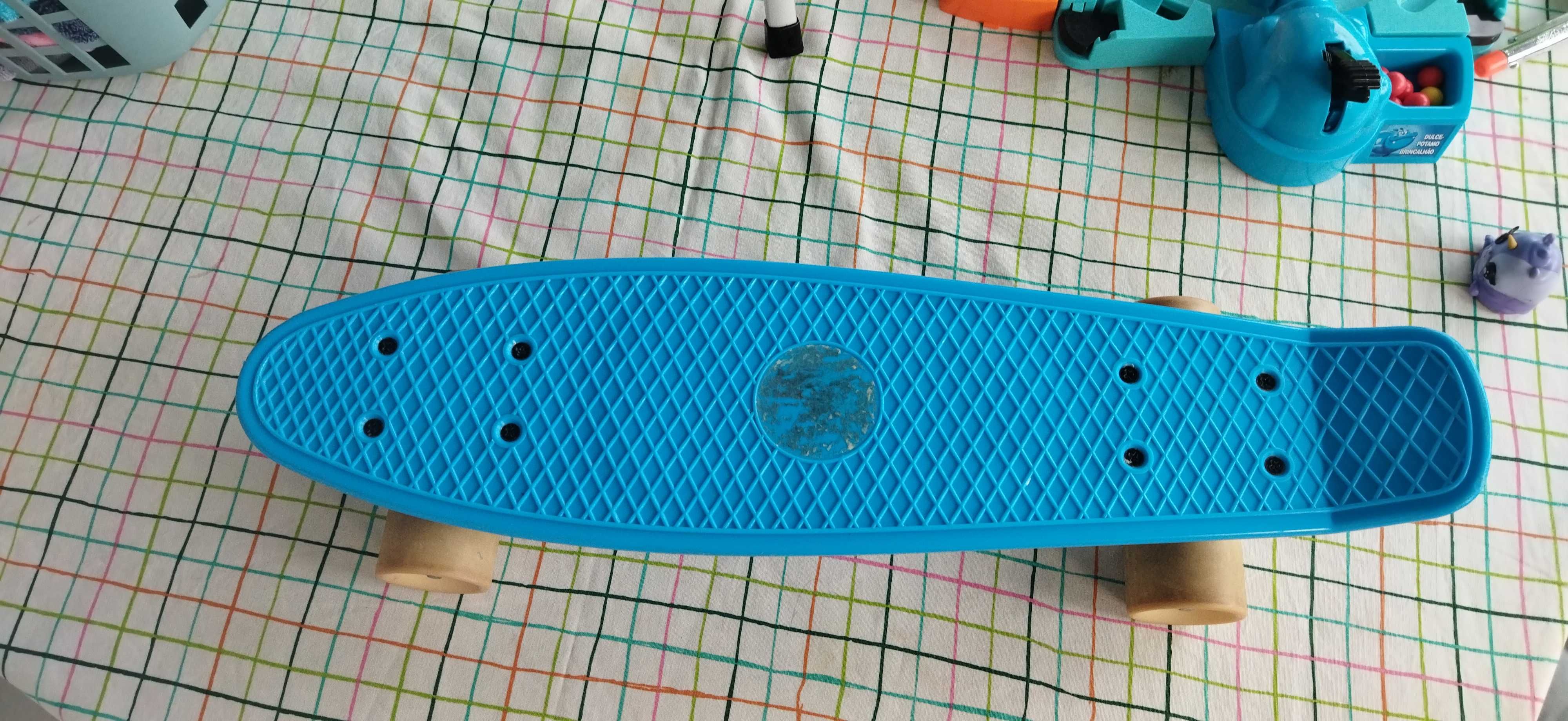 Skate Deeplay azul criança. Usado em bom estado.