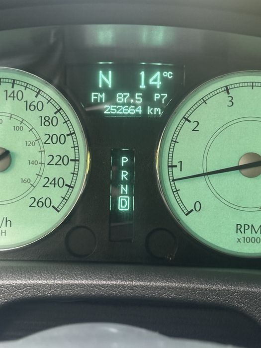 Auto z klasą – Chrysler 300C 3.0 CRD | Xenon | Skóra | Navi | Full