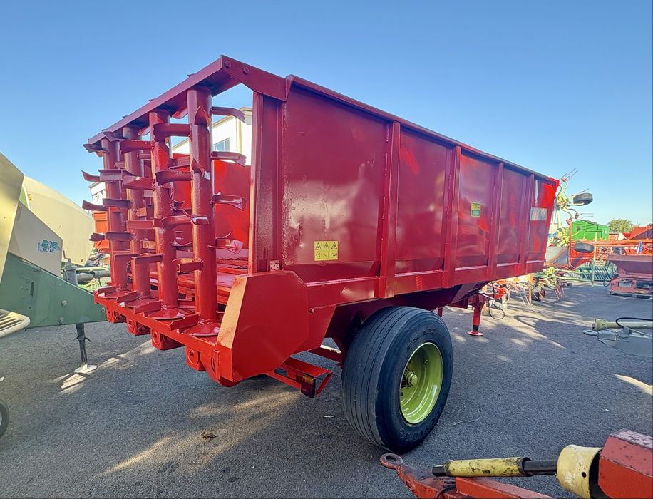 reboque espalhador de estrume