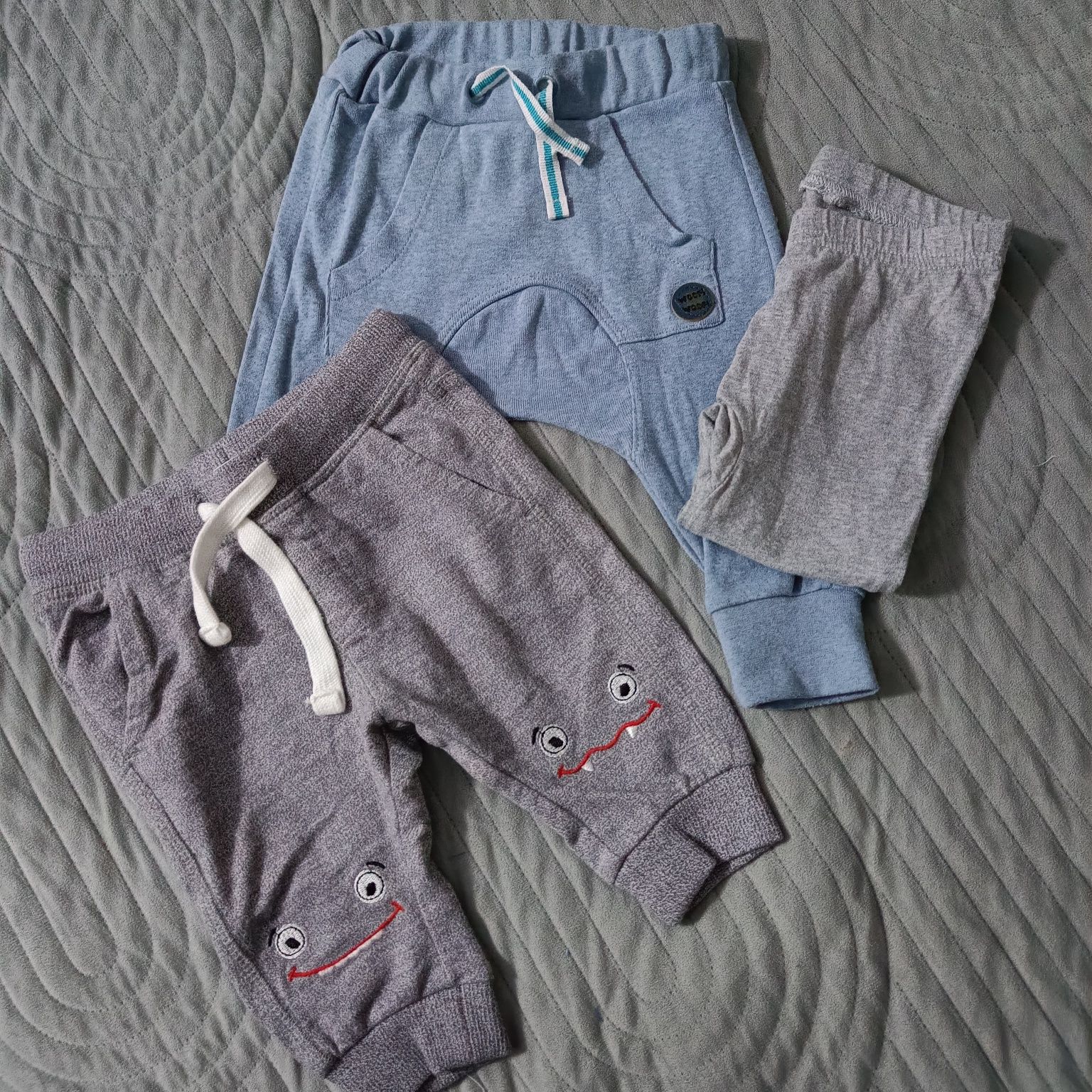 Spodnie niemowlęce chłopięce 62 smyk legginsy