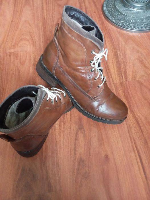 Шкіряні утеплені на натуральній вовні черевики р.39