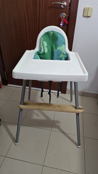 Cadeira de alimentação bebé