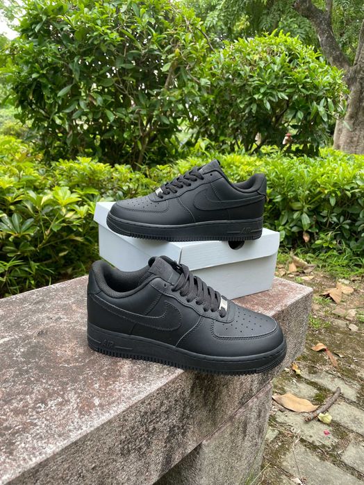 Nike Air Force 1 Low '07 Black R.43