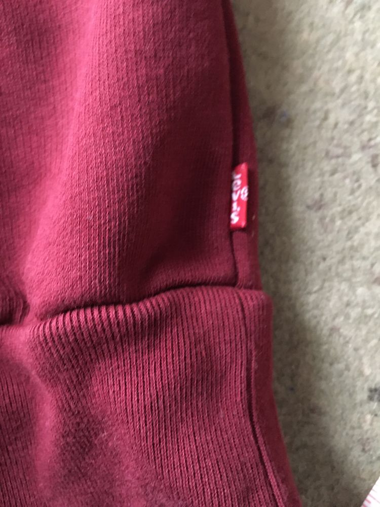 Levis śliczna bluza bordo rozm. S