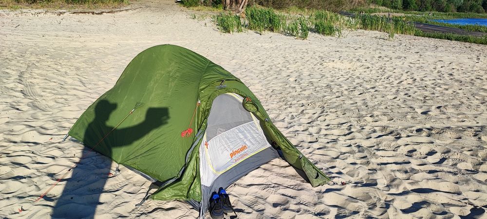 Намет двомісний Pinguin Arris Extreme для екстремальних погодних умов.