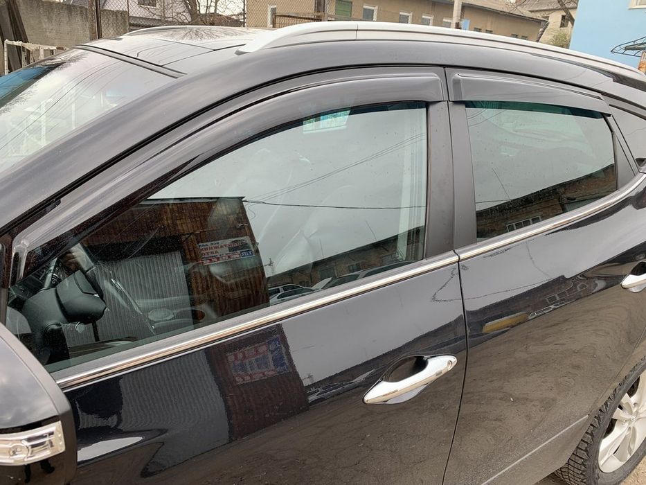 Hyundai IX-35 2010-2015рр. Вітровики (4 шт., HIC)