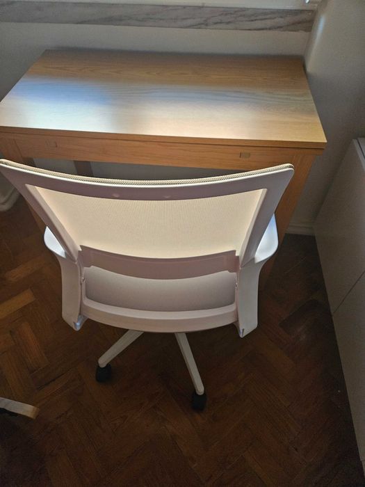 secretária extensível com cadeira
