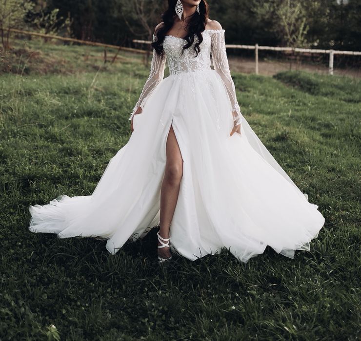 Весільна сукня плаття