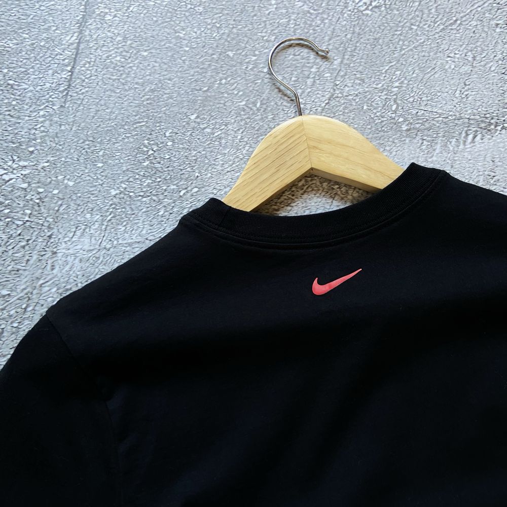 Оригінальна футболка-сукня Nike розмір XS
