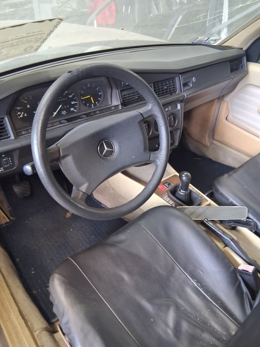 Mercedes 190 para peças
