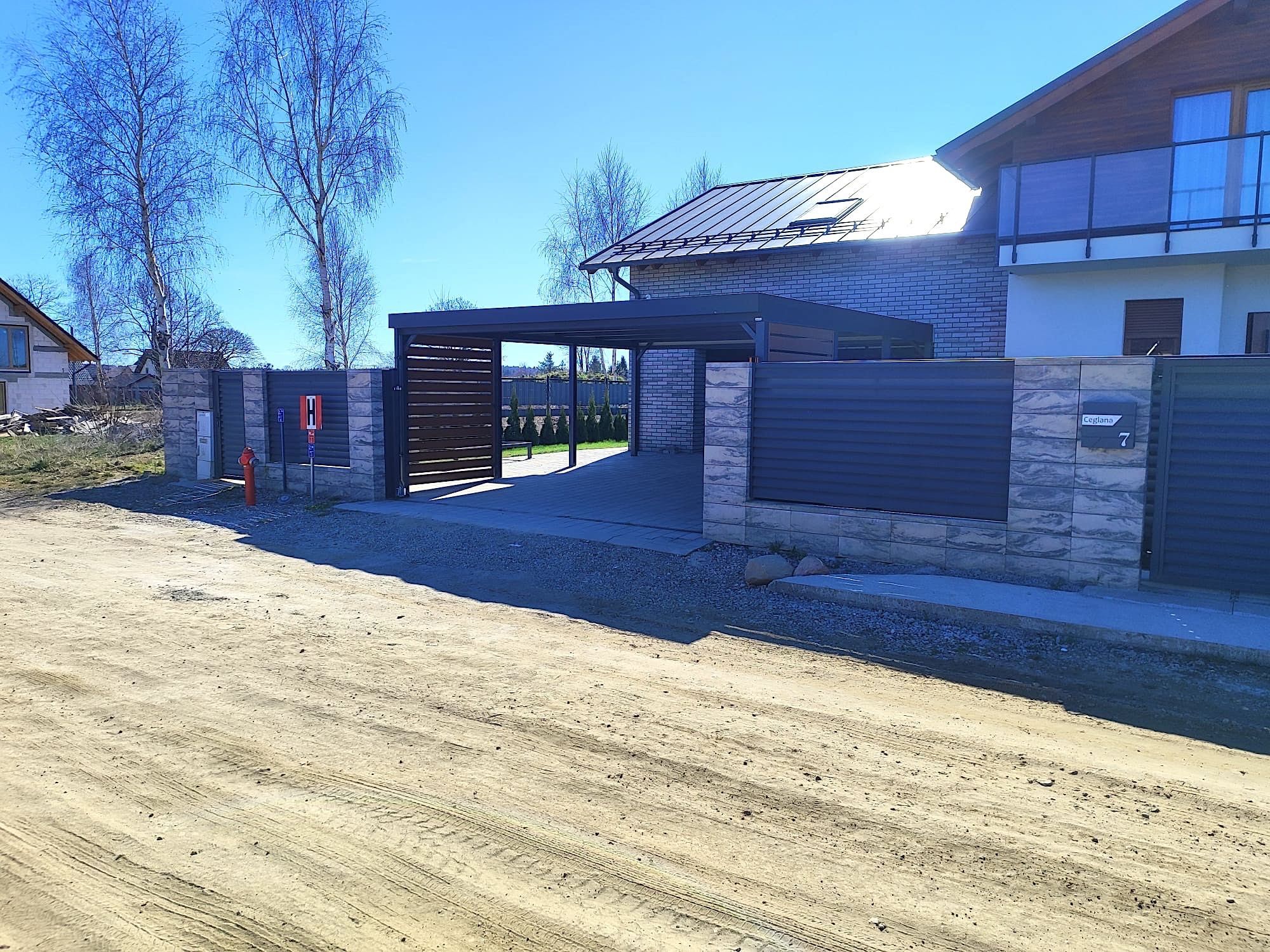 Nowoczesna wiata garażowa, carport