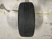 Opona Bridgestone Blizzak LM005 - 235/55/19
