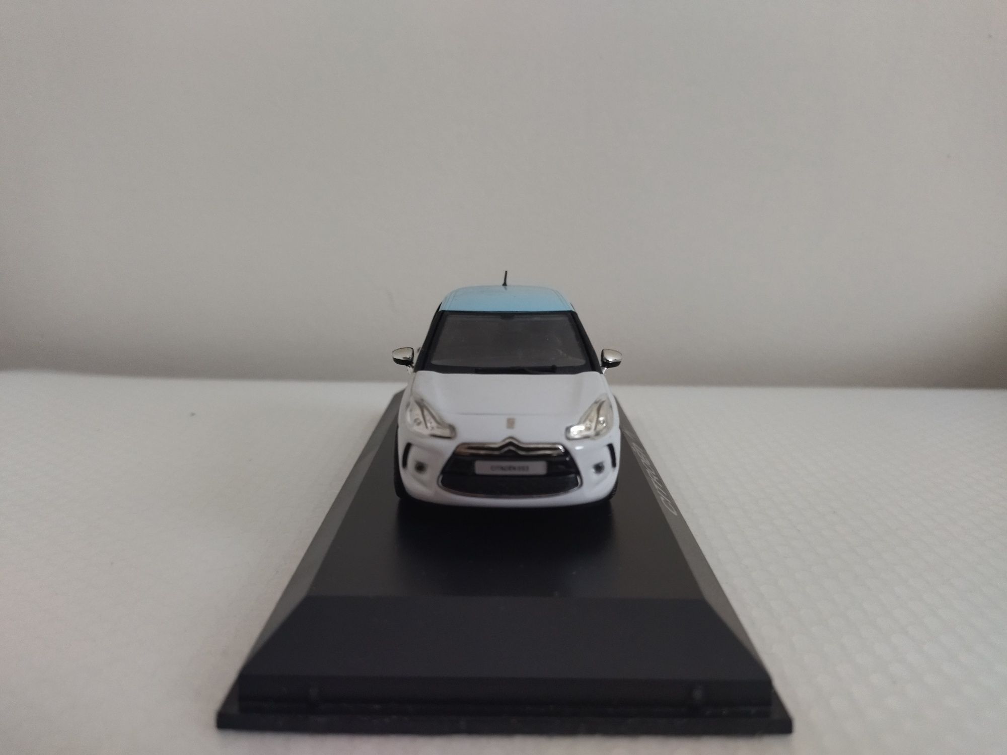 Miniatura Citroen DS3 Nova 1/43