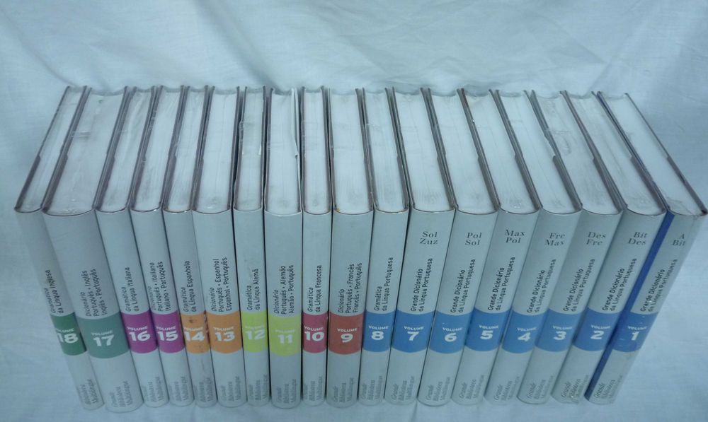 Dicionários e gramáticas