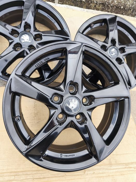 Диски Volkswagen T-Roc Taos Golf Audi Skoda Karoq Seat Ateca 16(5*112)
