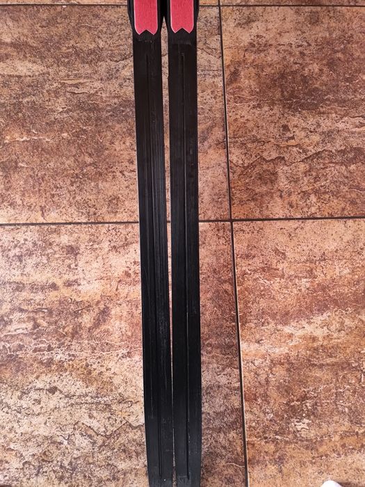 Narty biegowe biegówki classic rossignol r skin komplet z butami